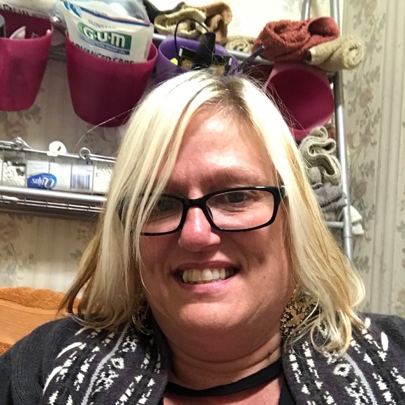 Meet your Posher, Drema - Picture 2 of 2